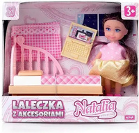 LALKA NATALIA Z SYPIALNIĄ Z AKCESORIAMI 11 CM