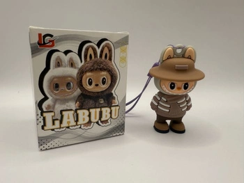 Figruka Labubu, mix wzorów niespodzianka, z materiałową zawieszką