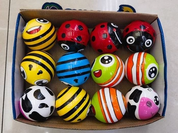 piłeczka 6,3cm, piankowa dobrze odbijająca się, display 12szt