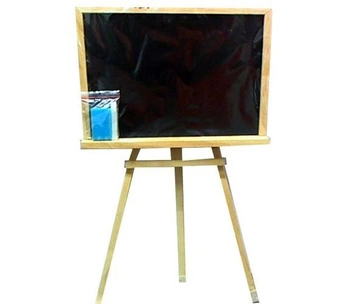 tablica drewniana stojąca surowa